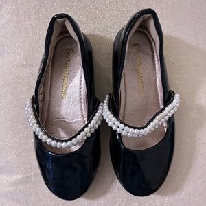 PANDANINJIA 
Girls Dress Shoes